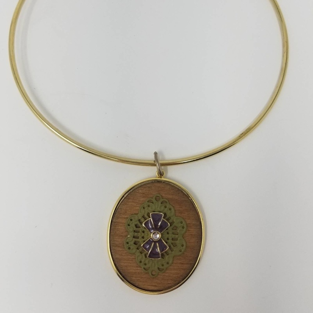Collar Necklace with Metal Backed Bowtie